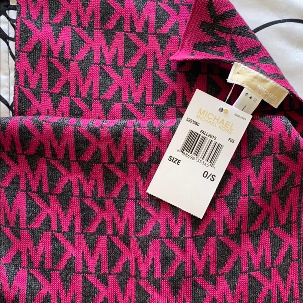 Michael Kors NWT Neon Pink & Gray Scarf